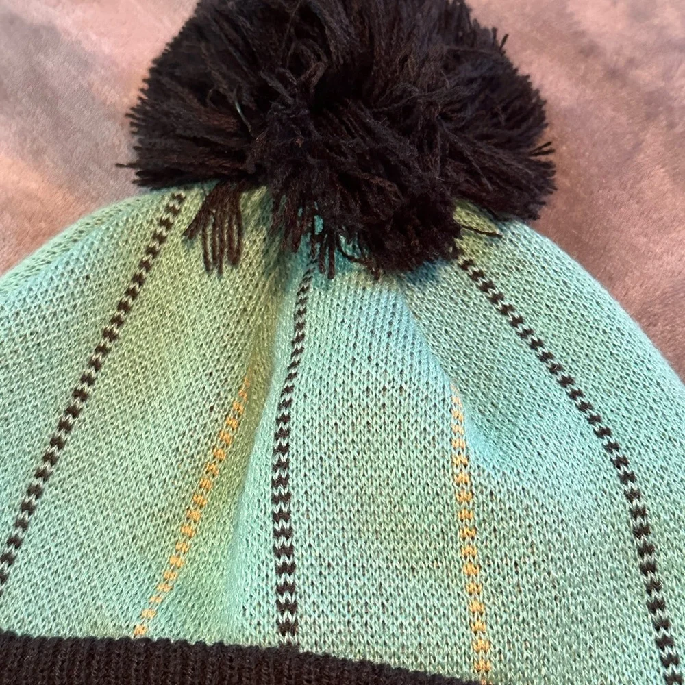 NWT New Era NBA Charlotte Hornets BUZZ CITY Pom Beanie